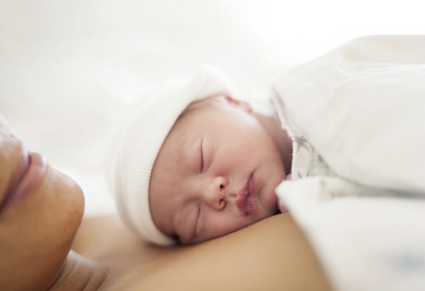 Tunda Potong Tali Pusat Setelah Melahirkan