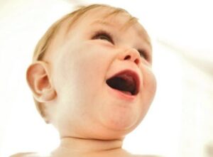 Mengapa Gigi Si Kecil Belum Tumbuh?