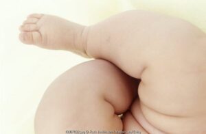 Merawat Kaki Bayi (1)