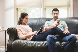 Menggunakan Gadget Bersamaan, Menurunkan IQ