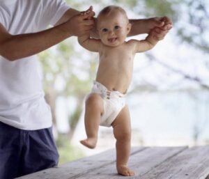 Kaki Si Kecil Tak Bisa Berjalan Lurus