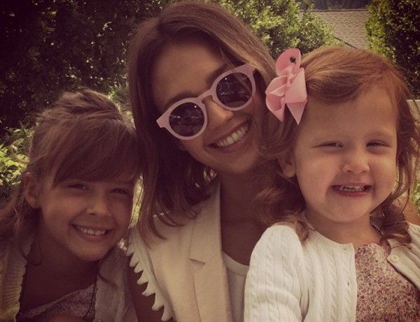 Selebritis Hollywood Merayakan Hari Ibu