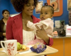 Pemilihan Menu di Restoran Pengaruhi Obesitas Anak