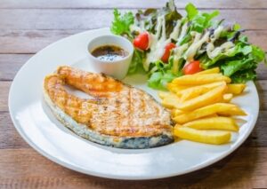 Mengonsumsi Ikan Saat Hamil