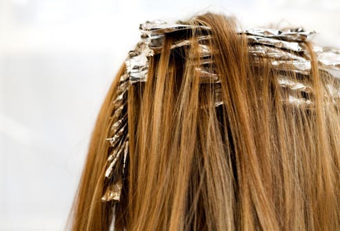 Bolehkah Ibu Hamil Mewarnai Rambut?