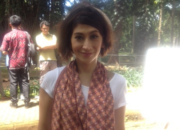 Shelomita Wajibkan Anak Bermain di Luar Ruangan