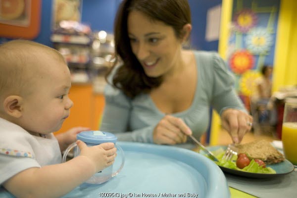 Aturan Minum Air Putih Untuk Bayi