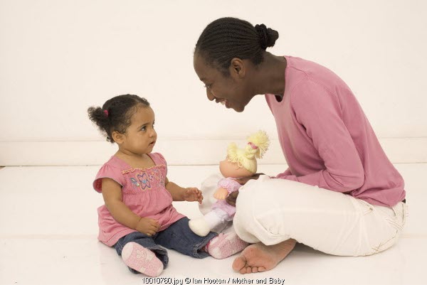 Tanamkan Sikap Suka Memberi Sejak Dini