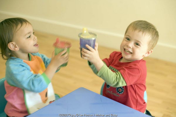 Kurang Minum Air Putih Akibatkan Sakit Kepala
