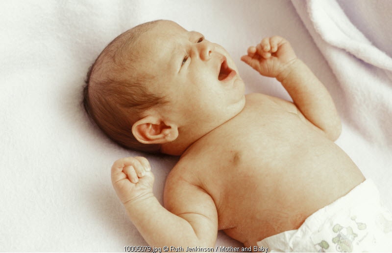 Trik Menenangkan Bayi (2): Nyamankan Sekitarnya