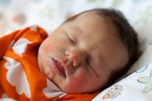 Kapan Si Kecil Harus Dibawa ke Dokter? (1)