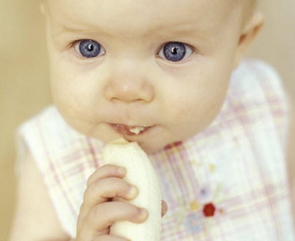 Yuk, Kenalkan Buah Pada Bayi Anda!