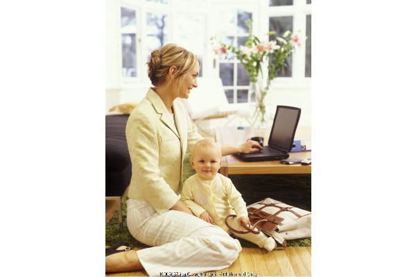 Ibu Bekerja Miliki Anak Perempuan Lebih Sukses?
