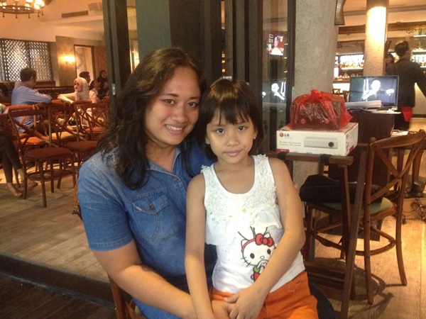 Jane Aprilya, Tetap Ceria Hadapi Kanker Leukimia