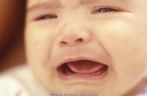 Bayi Dilarang Naik Pesawat Karena Mengganggu Penumpang Lain