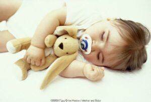 Empeng Memperparah Sariawan di Mulut Balita