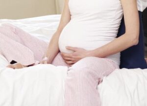 Pijat untuk Mengurangi Robekan Vagina saat Melahirkan