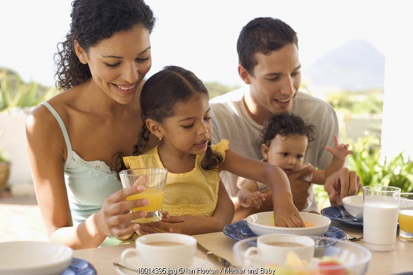 Sarapan Pengaruhi Prestasi Si Kecil