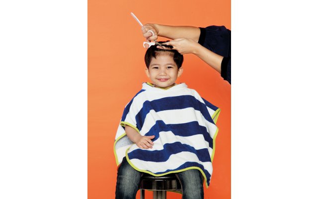 Tips Menggunting Rambut Si Kecil