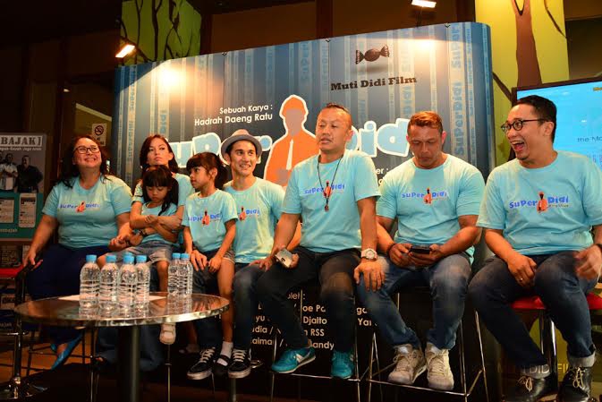 Ketika Vino Bastian Harus Mengurus 2 Anak Sendirian