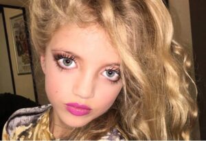 Anak Katie Price Dikritik karena Make Up Berlebihan