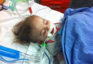 Meminum Detergen, Balita Ini Hampir Meninggal!