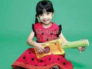 Yuk, Buat Gitar Kecilmu Sendiri!