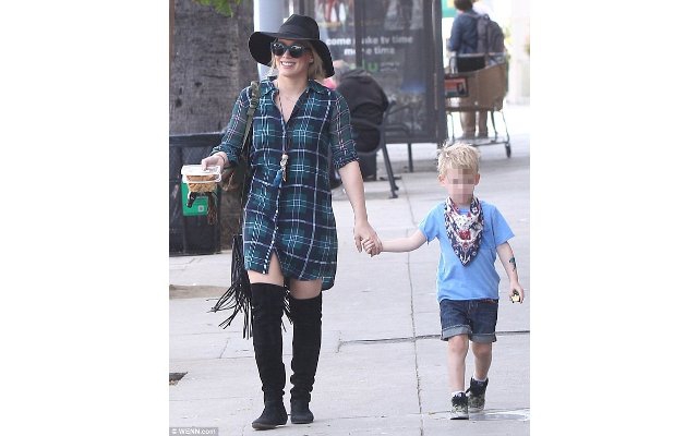 Gaya ala Hilary Duff