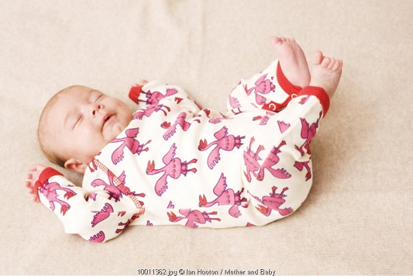 Kenali Tahap Perkembangan Tidur Si Kecil