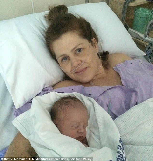 Ibu dari Australia Berhasil Taklukkan Fobia Hamil dan Melahirkan