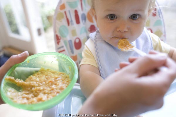 5 Kebiasaan Orangtua saat Anak Tak Mau Makan