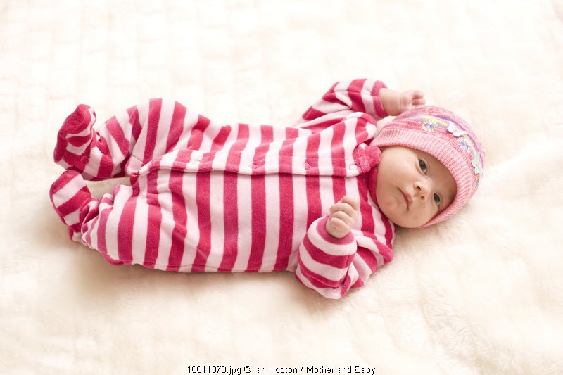 Tips Memilih Pakaian Bayi