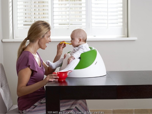 Tahap Perkembangan Makan Si Kecil