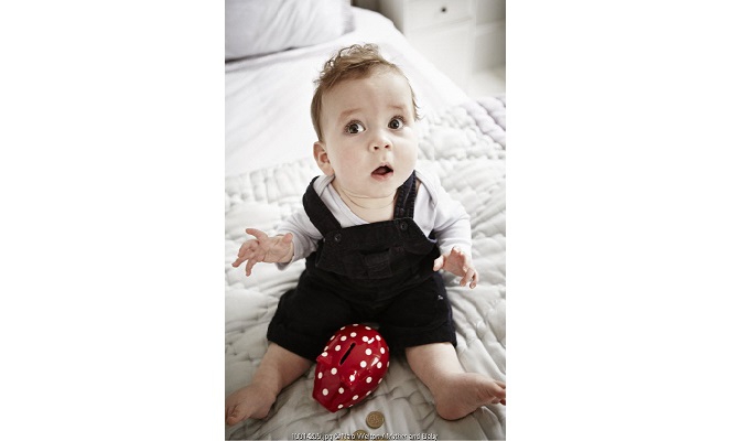 Ini 6 Penyebab Rontoknya Rambut Bayi Anda!