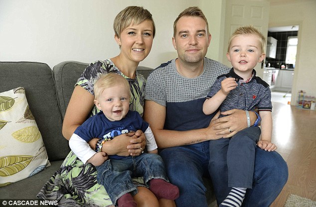 Mengharukan! Ibu dan Anak Ini Sama-Sama Berjuang Melawan Kanker