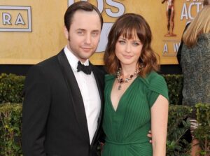 Alexis Bledel Semakin Cantik setelah Menjadi Ibu