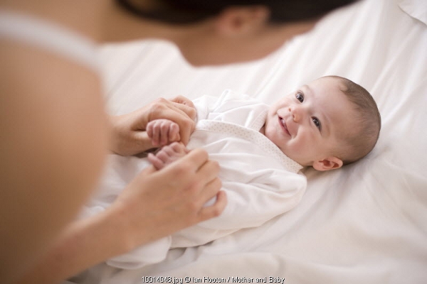 3 Langkah Merawat Kulit Bayi Prematur