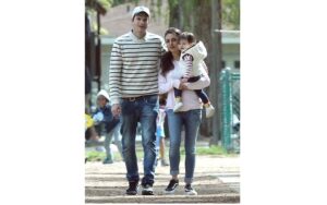 Mila Kunis dan Ashton Kutcher Menantikan Anak Ke-2