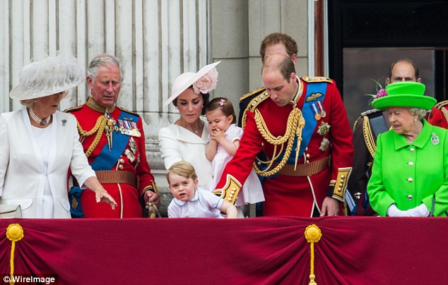 Putri Charlotte Akhirnya Tampil Menyapa Publik Inggris
