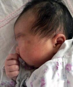 Bayi Ini Lahir dari Embrio Beku 18 Tahun
