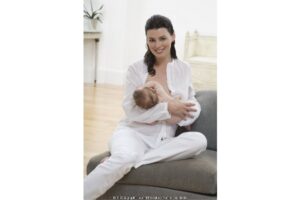 6 Keuntungan Menyusui Bagi Ibu Baru