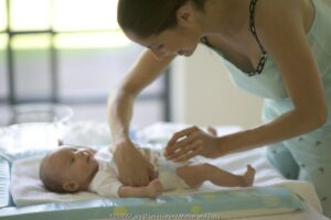 Bayi BAB 12 kali Sehari, Normal?