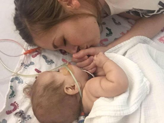 Seorang Ibu Mendonorkan 131 Galon ASI