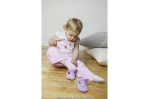 5 Tips Memilih Sepatu Untuk Si Kecil