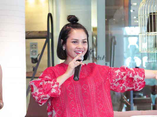 Penyanyi Andien Hamil Anak Pertama