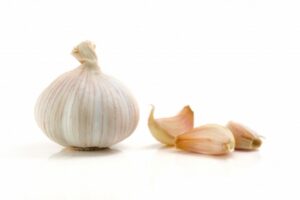 Napas Bau Bawang? Makan Apel Saja!