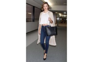 Kasual dengan Warna Putih