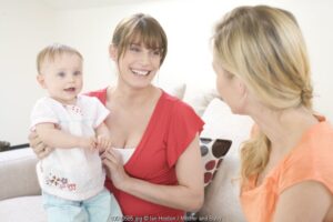 Peran Orang Tua saat Anak Terlambat Bicara