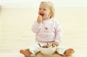 Kapan Bayi Boleh Makan Cokelat?