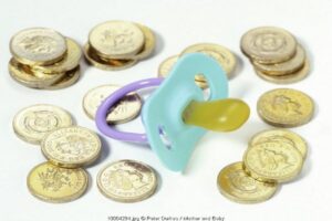 4 Kesalahan Keuangan yang Dibuat Orang Tua Baru